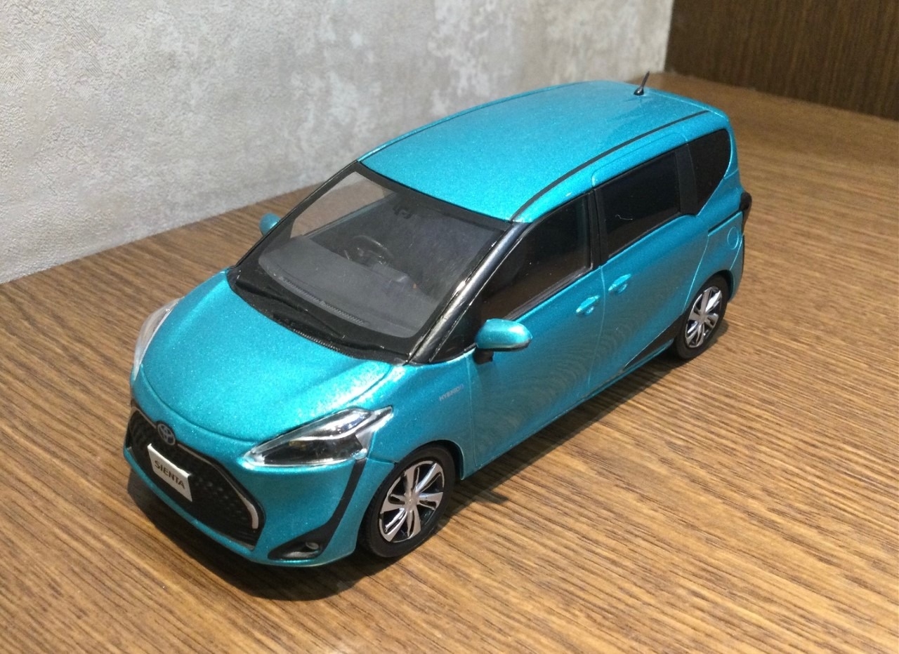 New展示車来ました ６系 グリーン紹介